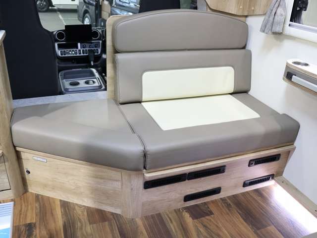 トヨタ カムロード キャンピング R5年 (北海道) 99