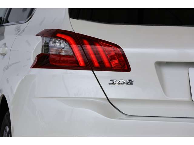 プジョー ３０８ アリュール ブルーＨＤＩ ディーゼルターボ R2年 (近畿) 99
