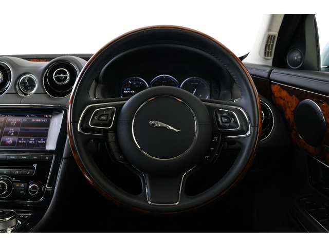 ジャガー ＸＪ ＸＪ ３．０ プレミアム ラグジュアリー H26年 (近畿) 99
