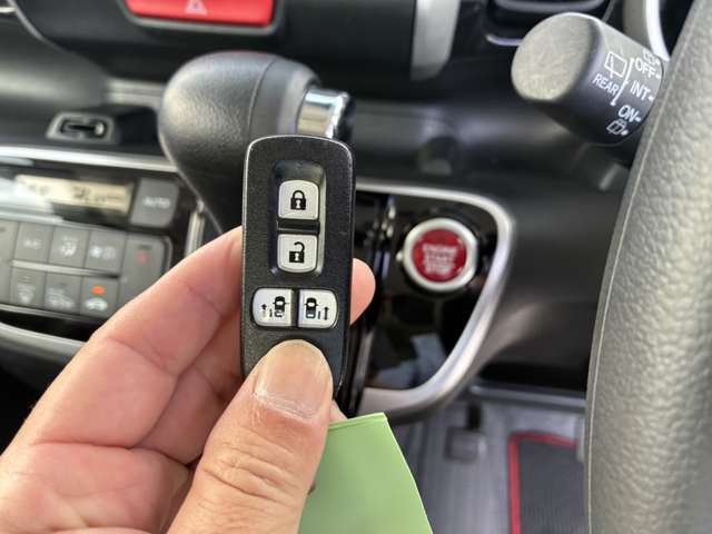 ホンダ Ｎ　ＢＯＸ ６６０ カスタムＧ ＳＳパッケージ H29年 (関東) 99