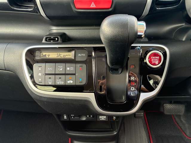 ホンダ Ｎ　ＢＯＸ ６６０ カスタムＧ ＳＳパッケージ H29年 (関東) 99