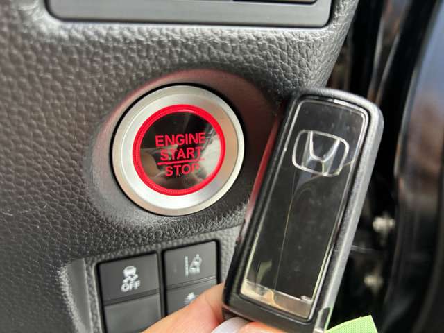 ホンダ Ｎ　ＢＯＸ カスタム ６６０ Ｇ Ｌ ホンダセンシング H30年 (関東) 99