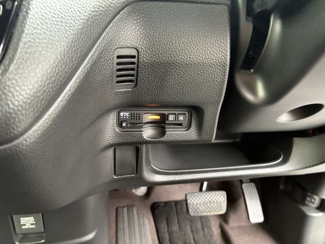 ホンダ Ｎ　ＢＯＸ カスタム ６６０ Ｇ Ｌ ホンダセンシング H30年 (関東) 99