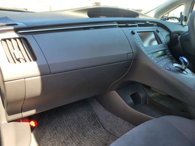 トヨタ プリウス １．８ Ｓ ツーリングセレクション H22年 (関東) 99