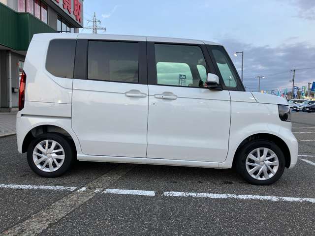 ホンダ Ｎ　ＢＯＸ ６６０ ４ＷＤ R8年 () 99