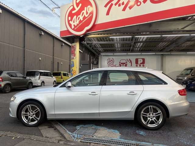 アウディ Ａ４　アバント ２．０ ＴＦＳＩ クワトロ ４ＷＤ H23年 (関東) 99