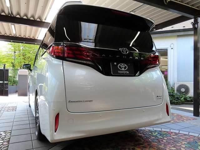 トヨタ アルファード　ＰＨＥＶ プラグインハイブリッド ２．５ エグゼクティブ ラウンジ Ｅ－ＦＯＵＲ ４ＷＤ R7年 (関東) 99