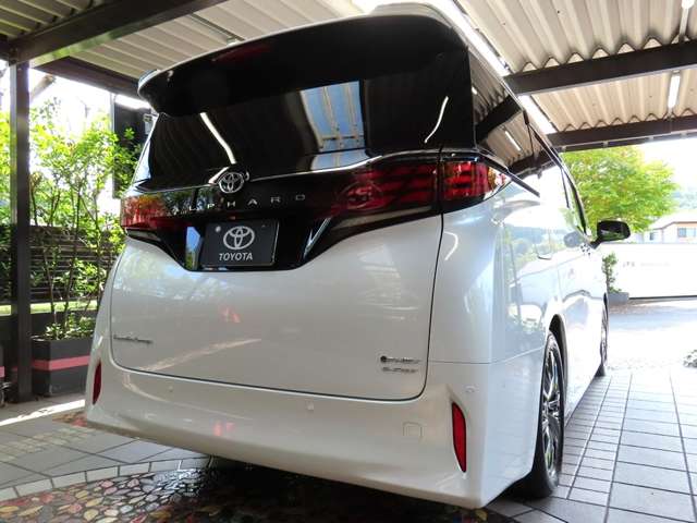 トヨタ アルファード　ＰＨＥＶ プラグインハイブリッド ２．５ エグゼクティブ ラウンジ Ｅ－ＦＯＵＲ ４ＷＤ R7年 (関東) 99