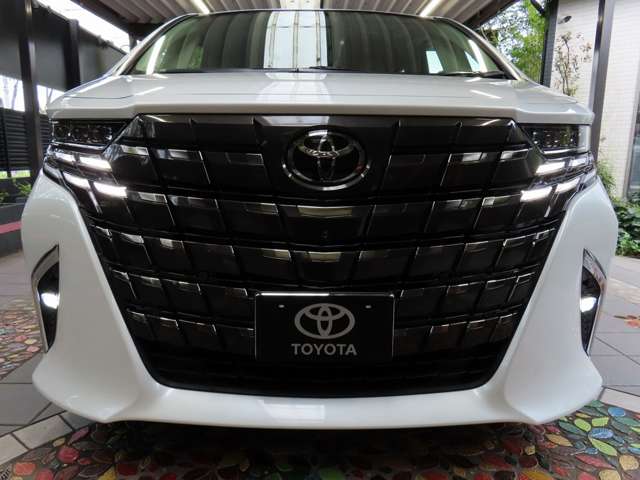トヨタ アルファード　ＰＨＥＶ プラグインハイブリッド ２．５ エグゼクティブ ラウンジ Ｅ－ＦＯＵＲ ４ＷＤ R7年 (関東) 99