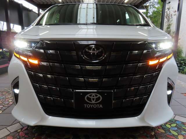 トヨタ アルファード　ＰＨＥＶ プラグインハイブリッド ２．５ エグゼクティブ ラウンジ Ｅ－ＦＯＵＲ ４ＷＤ R7年 (関東) 99