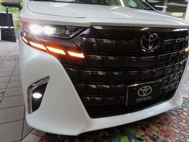 トヨタ アルファード　ＰＨＥＶ プラグインハイブリッド ２．５ エグゼクティブ ラウンジ Ｅ－ＦＯＵＲ ４ＷＤ R7年 (関東) 99