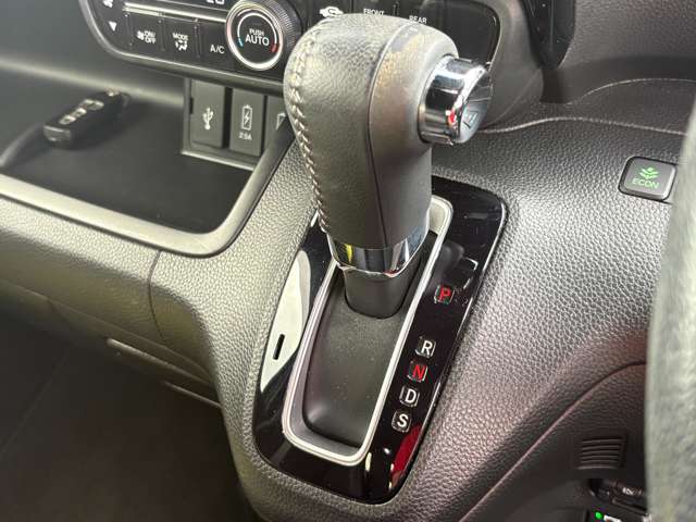 ホンダ Ｎ　ＢＯＸ カスタム ６６０ Ｌ ターボ R3年 (東北) 99