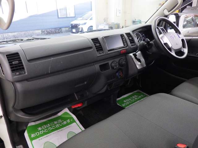 トヨタ ハイエースバン ２．８ ＤＸ ロング ＧＬパッケージ ディーゼルターボ ４ＷＤ R5年 () 99