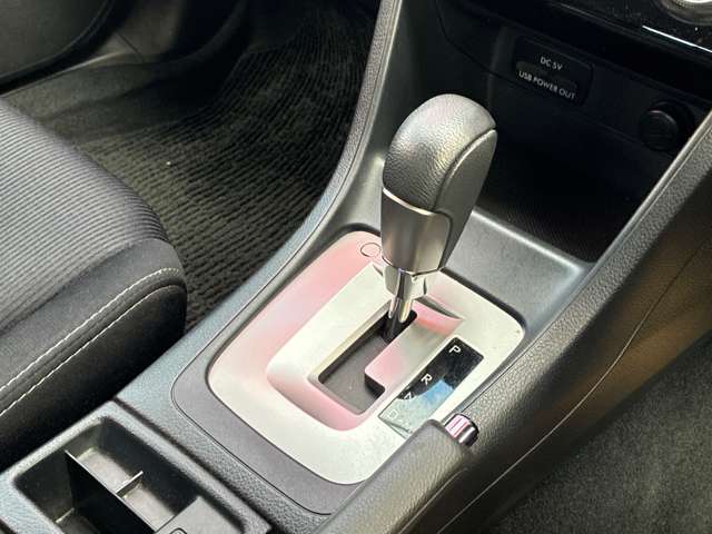 スバル インプレッサスポーツ ２．０ Ｉ アイサイト ４ＷＤ H27年 (東北) 99