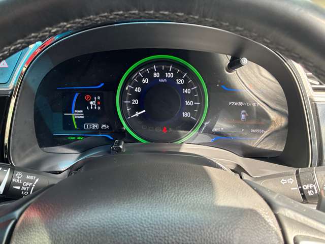 ホンダ シャトル １．５ ハイブリッド Ｚ ４ＷＤ H28年 (東北) 99