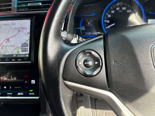 ホンダ シャトル １．５ ハイブリッド Ｚ ４ＷＤ H28年 (東北) 99