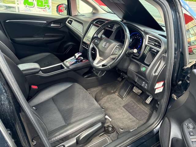 ホンダ シャトル １．５ ハイブリッド Ｚ ４ＷＤ H28年 (東北) 99