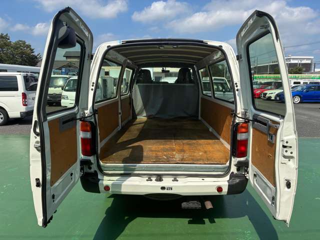 トヨタ ダイナルートバン ４ドア R3年 (関東) 99