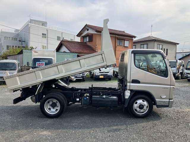 三菱フソウ キャンター 積載３トン R4年 (関東) 99