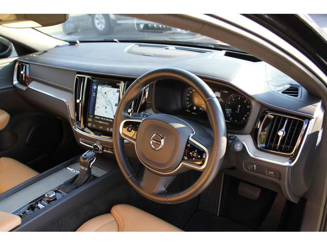ボルボ Ｖ６０ Ｔ５　インスクリプション H30年 (関東) 99