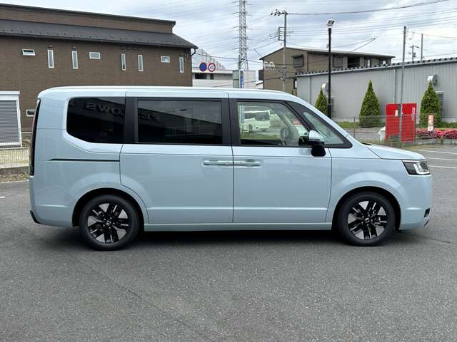 ホンダ ステップワゴン　ハイブリッド ２．０ Ｅ：ＨＥＶ エアー ＥＸ R8年 (関東) 99