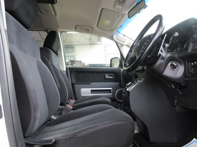 三菱 デリカ　Ｄ：５ ２．２ Ｄ パワーパッケージ ディーゼルターボ ４ＷＤ H29年 (関東) 99