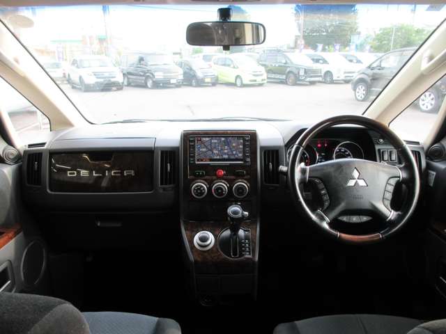 三菱 デリカ　Ｄ：５ ２．４ シャモニー ４ＷＤ H23年 (関東) 99