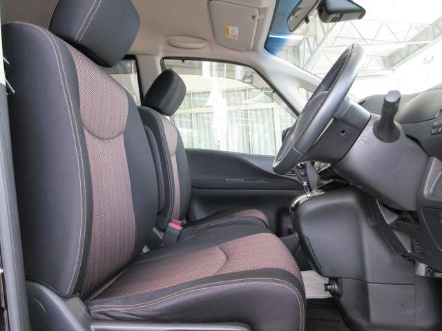 日産 セレナ ２．０ ハイウェイスター Ｖセレクション＋ＳＡＦＥＴＹ Ｓ－ＨＹＢＲＩＤ H28年 (関東) 99