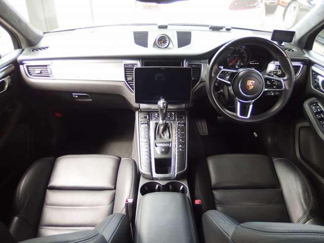 ポルシェ マカン ターボ ＰＤＫ ４ＷＤ H27年 (近畿) 99