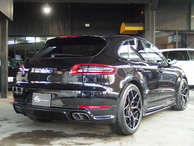ポルシェ マカン ターボ ＰＤＫ ４ＷＤ H27年 (近畿) 99
