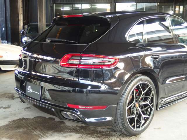 ポルシェ マカン ターボ ＰＤＫ ４ＷＤ H27年 (近畿) 99