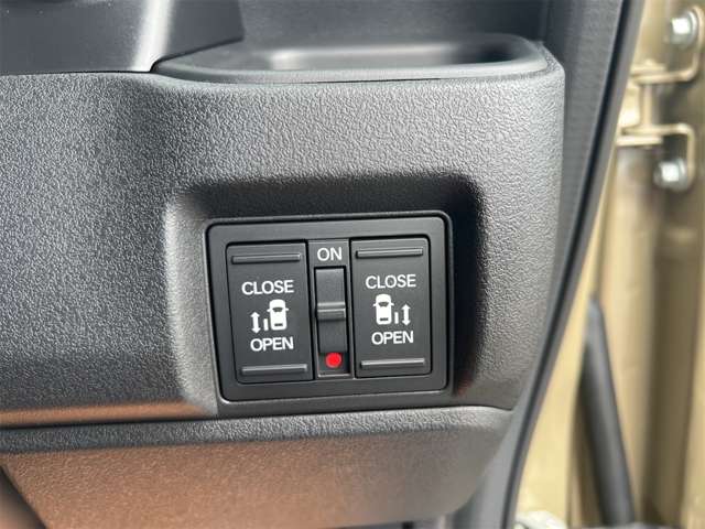 ホンダ Ｎ　ＢＯＸ ジョイ ６６０ ブラック スタイル ２トーン R8年 () 99
