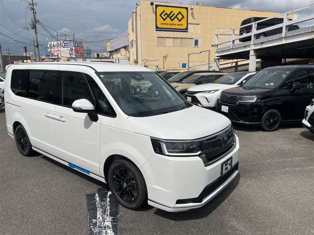 ホンダ ステップワゴン　ハイブリッド ２．０ Ｅ：ＨＥＶ スパーダ R8年 () 99