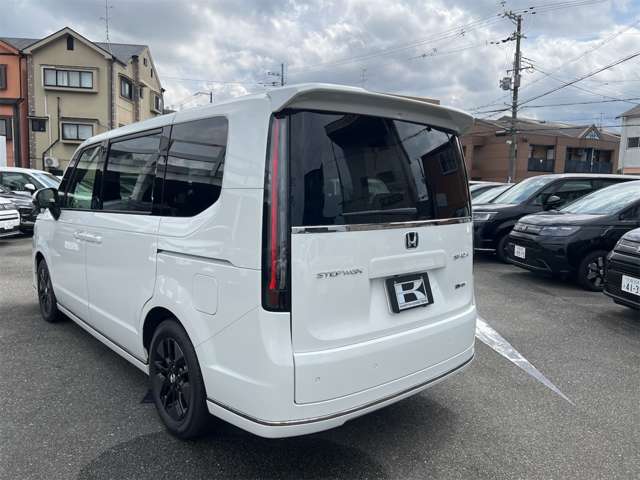 ホンダ ステップワゴン　ハイブリッド ２．０ Ｅ：ＨＥＶ スパーダ R8年 () 99