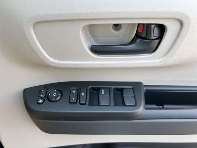 ホンダ Ｎ　ＢＯＸ ６６０ R7年 (近畿) 99