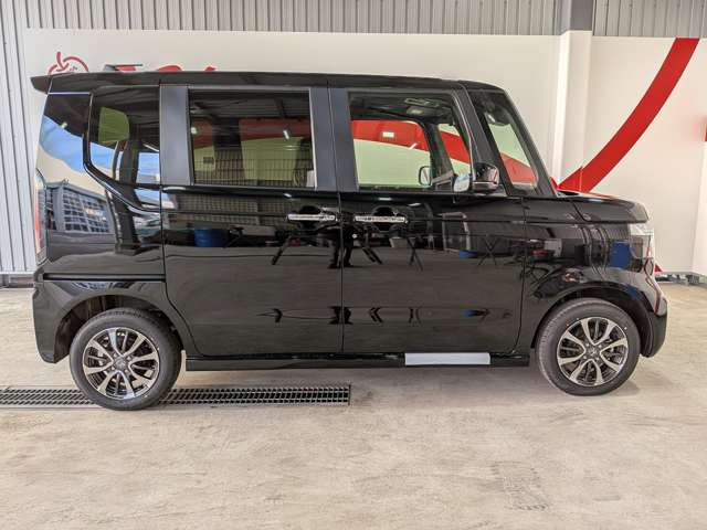 ホンダ Ｎ　ＢＯＸ カスタム ６６０ ４ＷＤ R8年 (東北) 99