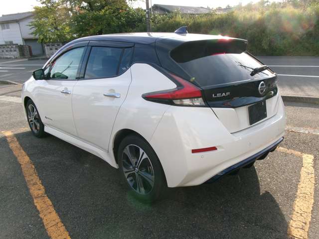 日産 リーフ Ｘ　Ｖセレクション R3年 () 99