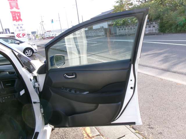 日産 リーフ Ｘ　Ｖセレクション R3年 () 99