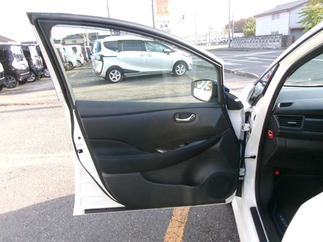 日産 リーフ Ｘ　Ｖセレクション R3年 () 99
