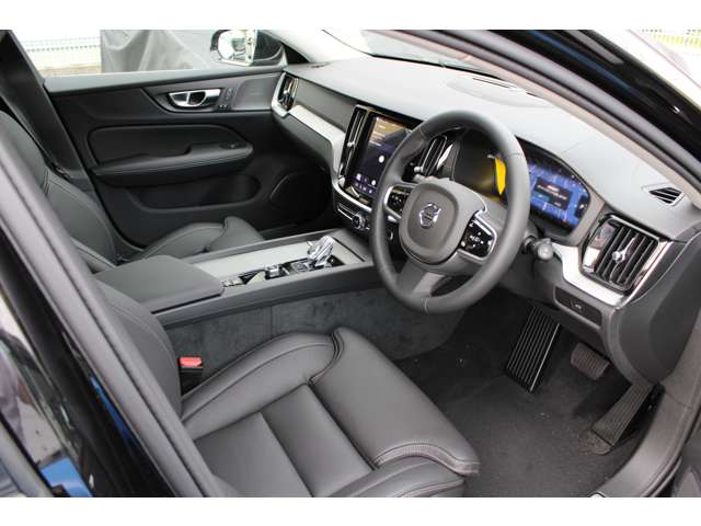 ボルボ Ｖ６０ ウルトラ　Ｂ４ R8年 (近畿) 99