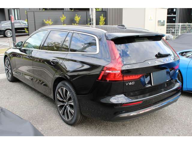 ボルボ Ｖ６０ ウルトラ　Ｂ４ R8年 (近畿) 99