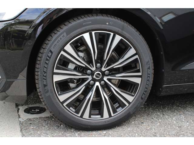 ボルボ Ｖ６０ ウルトラ　Ｂ４ R8年 (近畿) 99