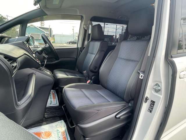 トヨタ ノア ２．０ ＳＩ H28年 (近畿) 99