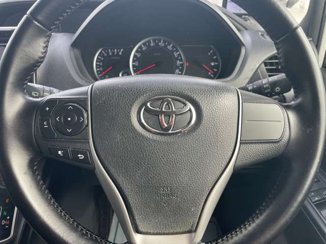 トヨタ ノア ２．０ ＳＩ H28年 (近畿) 99