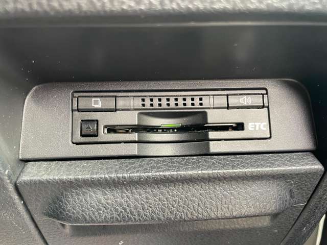 トヨタ ノア ２．０ ＳＩ H28年 (近畿) 99