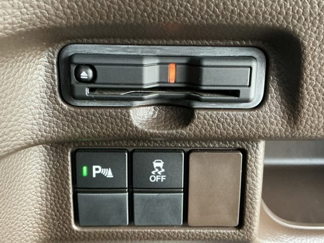 ホンダ Ｎ　ＢＯＸ ６６０ Ｌ R4年 (近畿) 99