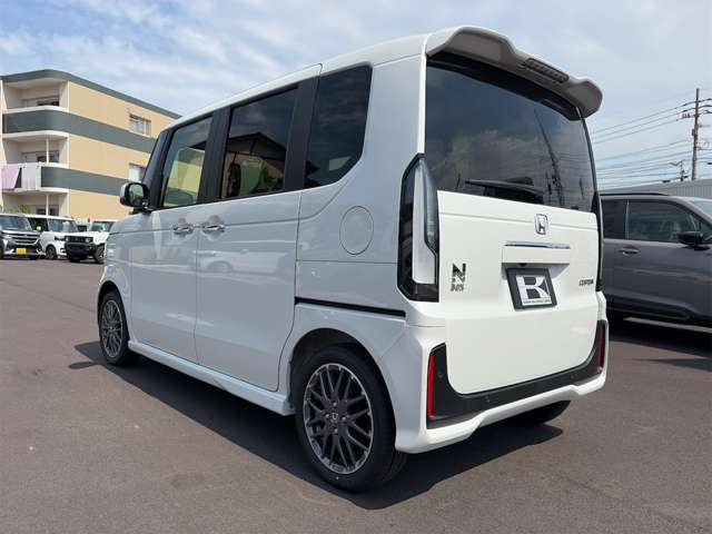 ホンダ Ｎ　ＢＯＸ カスタム ６６０ ターボ R8年 (九州・沖縄) 99