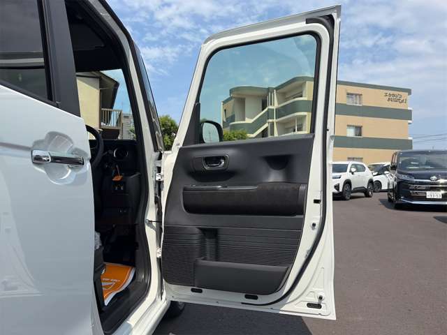 ホンダ Ｎ　ＢＯＸ カスタム ６６０ ターボ R8年 (九州・沖縄) 99