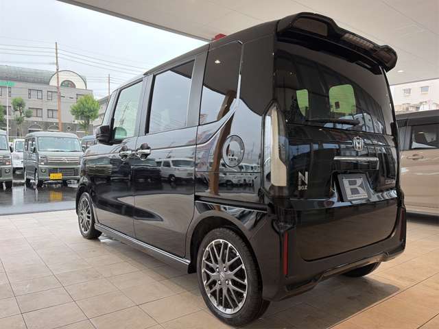 ホンダ Ｎ　ＢＯＸ カスタム ６６０ ターボ R8年 (九州・沖縄) 99