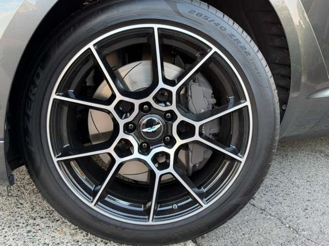 アストンマーティン ＤＢＸ ４．０ ４ＷＤ R3年 (東海) 99